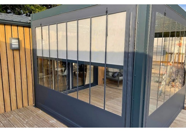 Bâche de fermeture pergola verrière sur-mesure | CloZIP