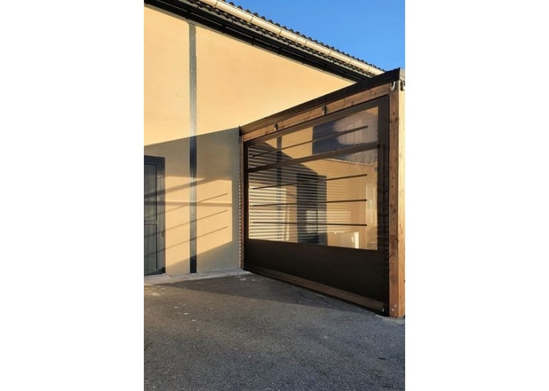 Bâche de fermeture sur-mesure pour pergola motif Lignes | CloZIP